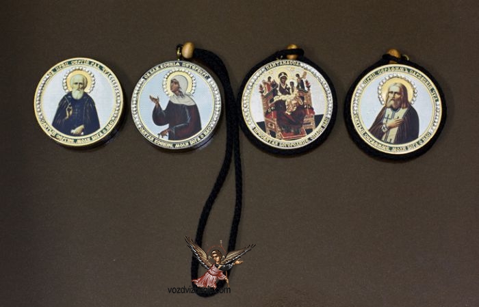 Иконы с камнями Сваровски